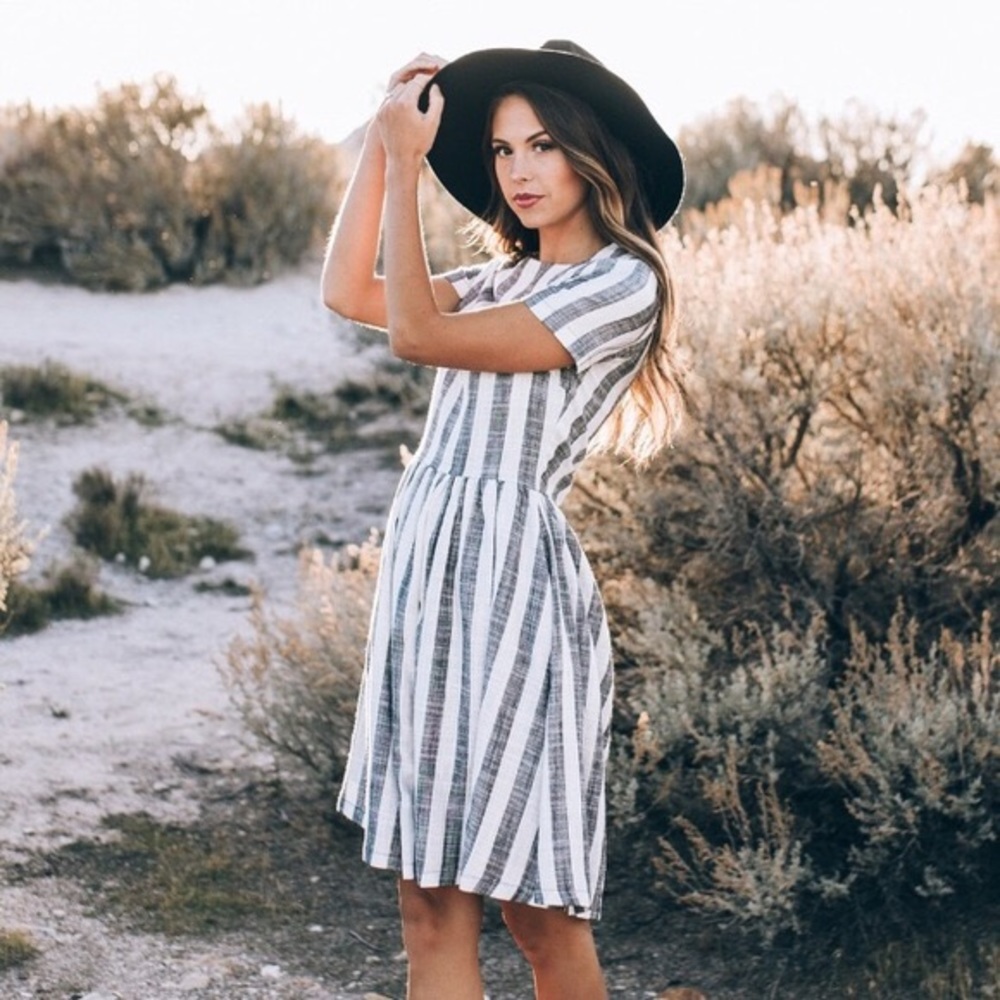 Linen striped dress